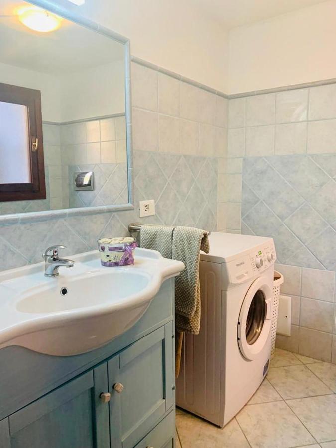Appartamento I Geranei Centro San Teodoro  Buitenkant foto
