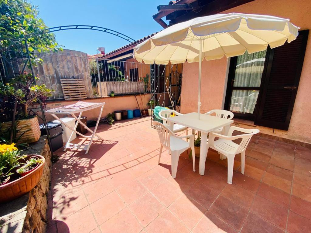 Appartamento I Geranei Centro San Teodoro  Buitenkant foto
