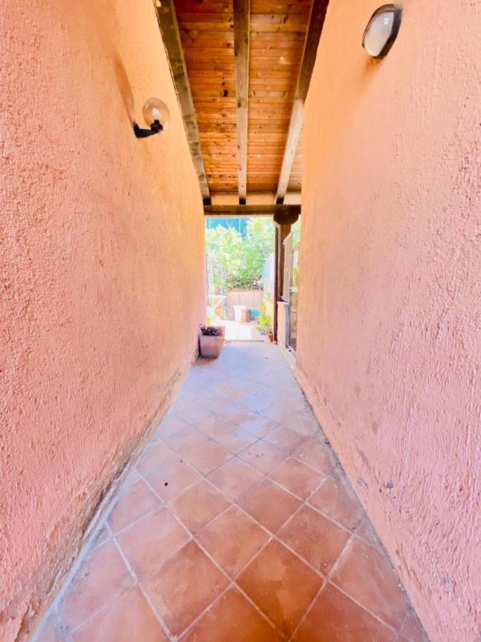 Appartamento I Geranei Centro San Teodoro  Buitenkant foto