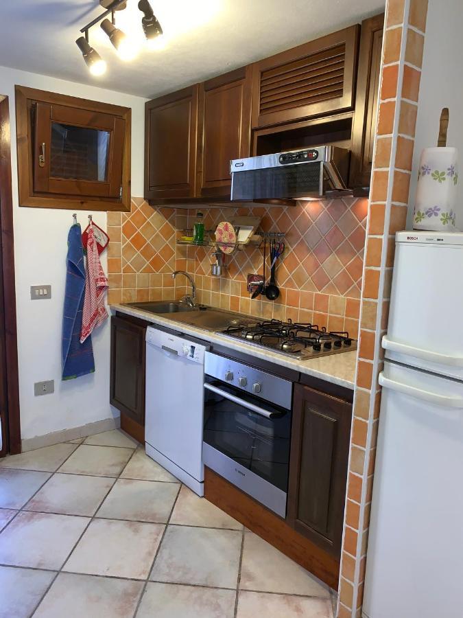Appartamento I Geranei Centro San Teodoro  Buitenkant foto