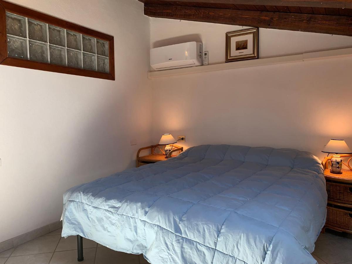 Appartamento I Geranei Centro San Teodoro  Buitenkant foto