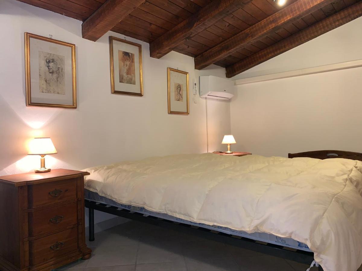 Appartamento I Geranei Centro San Teodoro  Buitenkant foto