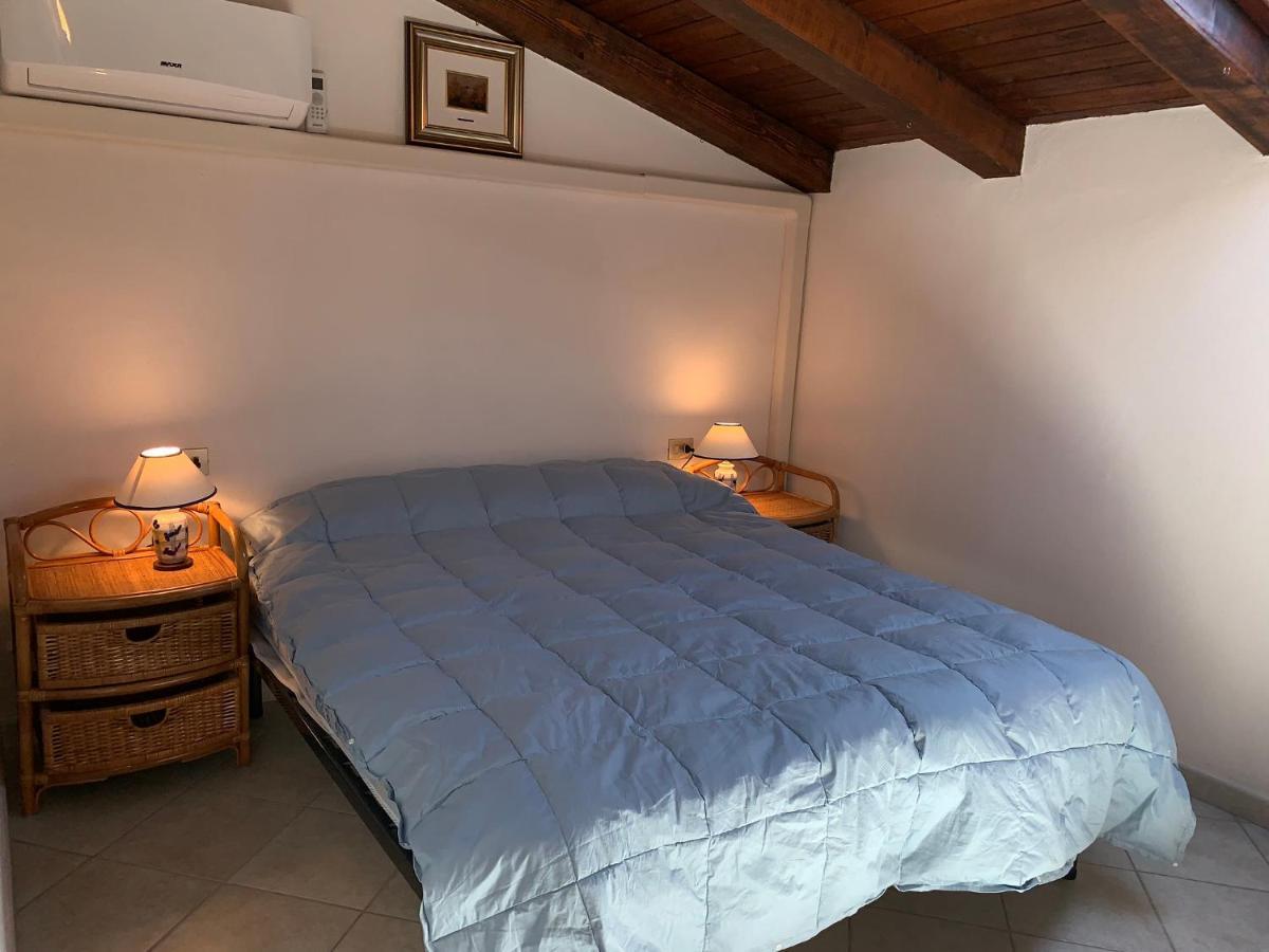 Appartamento I Geranei Centro San Teodoro  Buitenkant foto