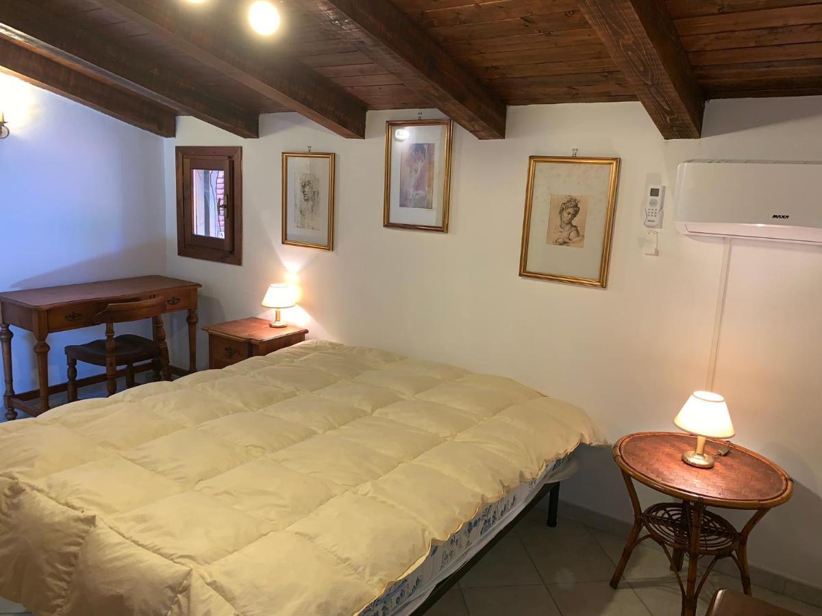 Appartamento I Geranei Centro San Teodoro  Buitenkant foto