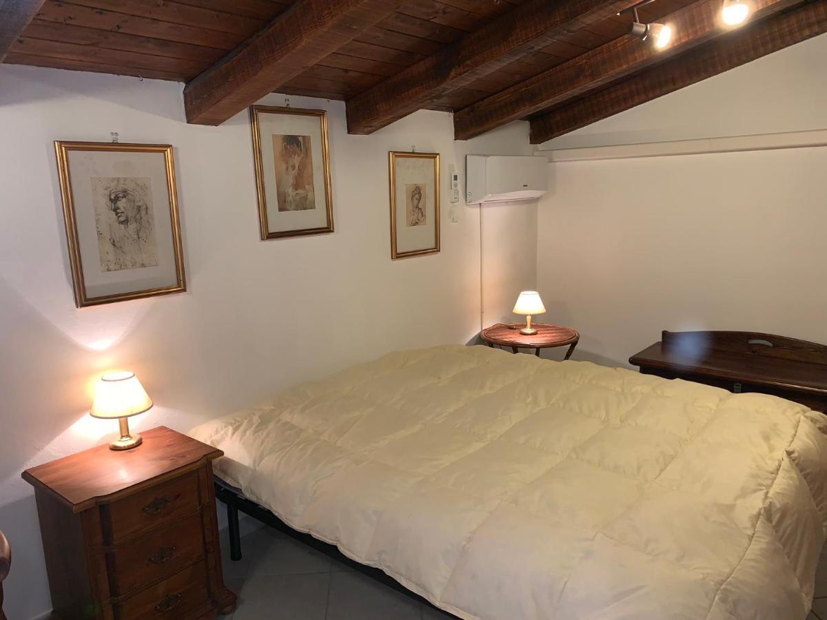 Appartamento I Geranei Centro San Teodoro  Buitenkant foto